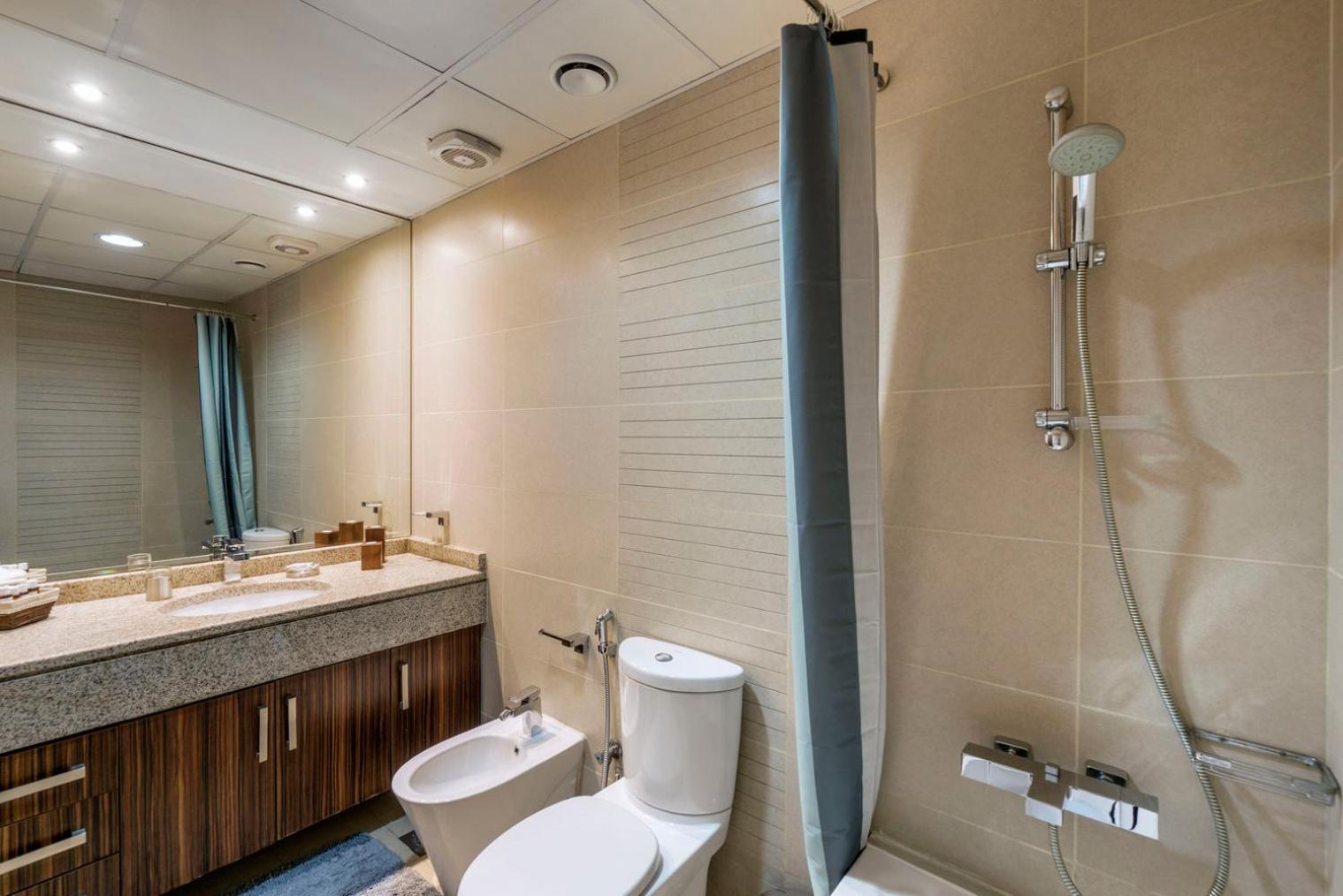 Blueground Jlt Marina View Pool Gym Dxb-212 Apartment *